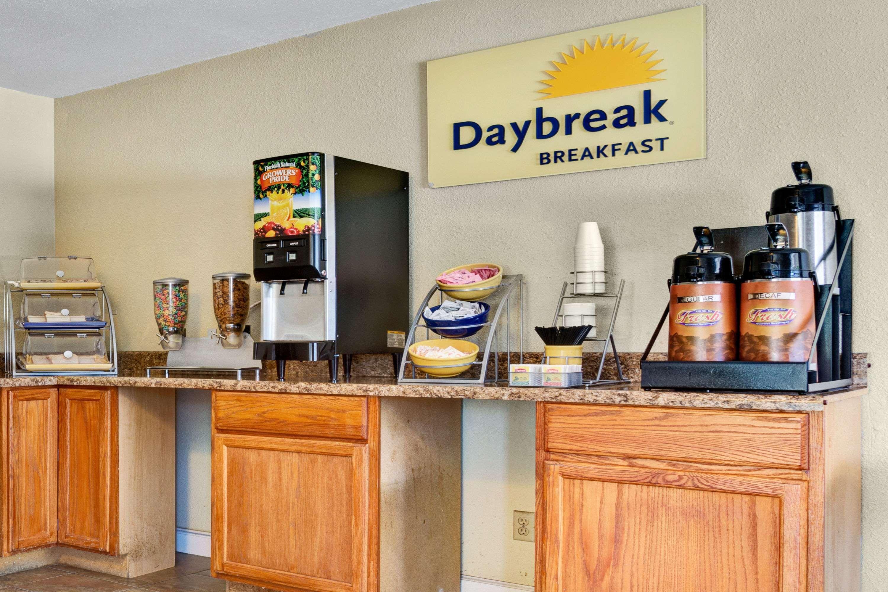 Days By Wyndham Elizabeth Hotel Elizabeth City