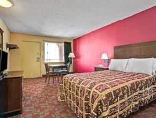 Hotel Days By Wyndham Elizabeth
